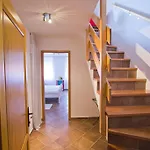 Jerry & Oli's Apartamento Šibenik