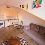 Jerry & Oli's Apartment *