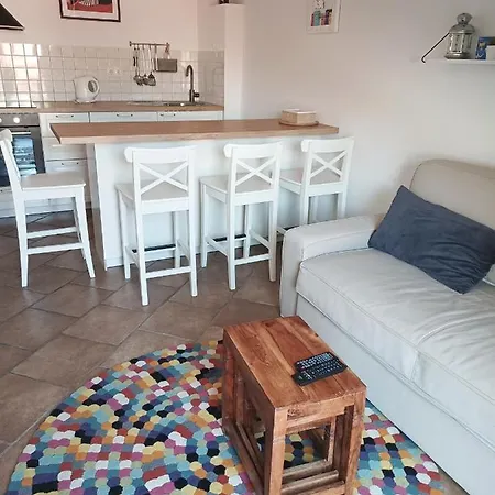 アパート Jerry & Oli's シベニク