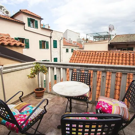 아파트 Jerry & Oli's *