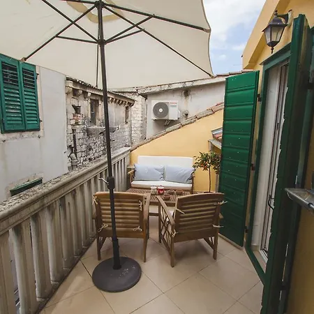 アパート Jerry & Oli's