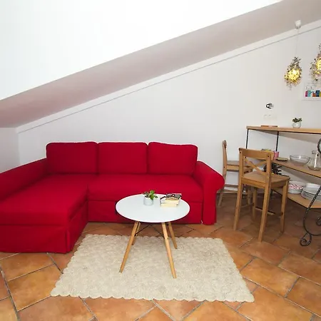 杰里奥利公寓 *