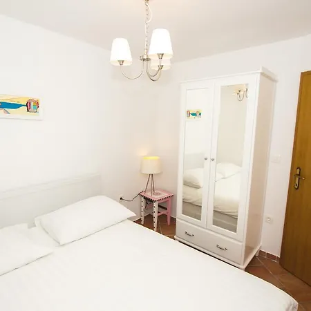 아파트 Jerry & Oli's