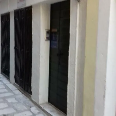 杰里奥利公寓 *