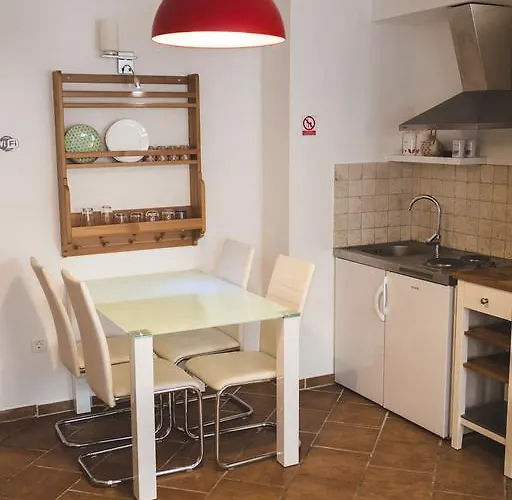 杰里奥利公寓 希贝尼克